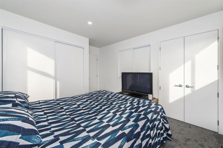 Photo of property in 2/241 Lincoln Road, Addington, Christchurch, 8024