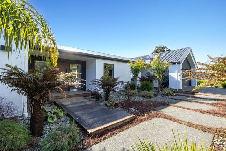 Photo of property in 51 Pigeon Valley Road, Wakefield, 7025