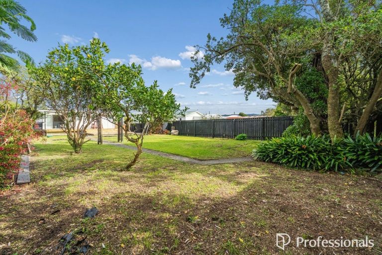 Photo of property in 53 York Street, Moera, Lower Hutt, 5010