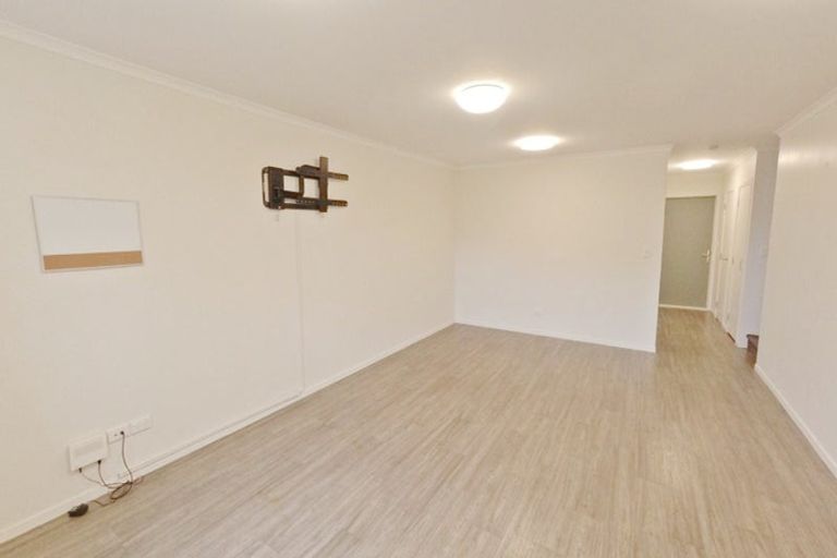 Photo of property in 1 Chiefs Court, Hamilton East, Hamilton, 3216