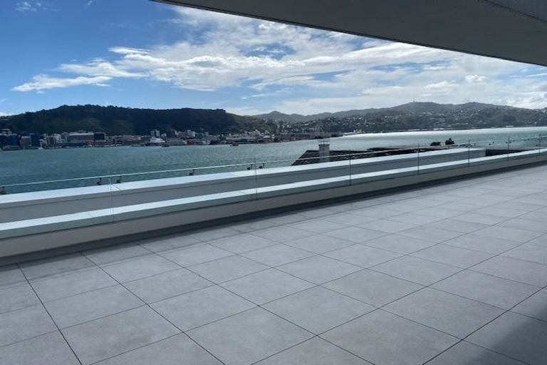 Photo of property in 5/308 Oriental Parade, Oriental Bay, Wellington, 6011
