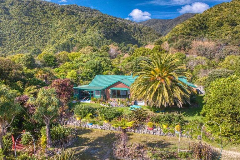 Photo of property in 2a Golden Sands Road, Barrytown, Runanga, 7873