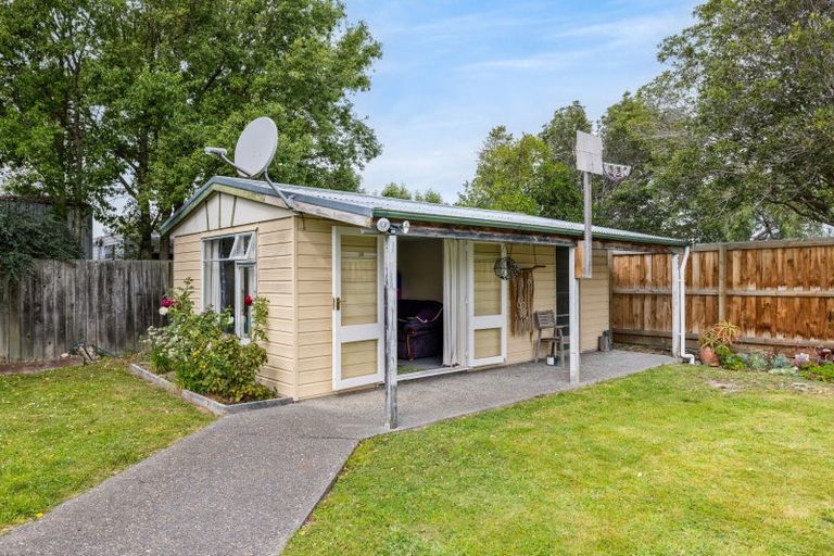 Photo of property in 12 Morris Road, Amberley, 7410