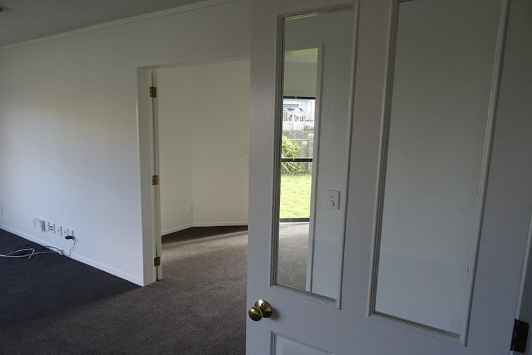 Photo of property in 1 Norwood Place, Johnsonville, Wellington, 6037