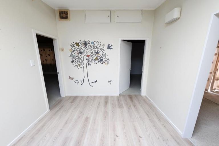 Photo of property in 26 William Street, Waikanae Beach, Waikanae, 5036