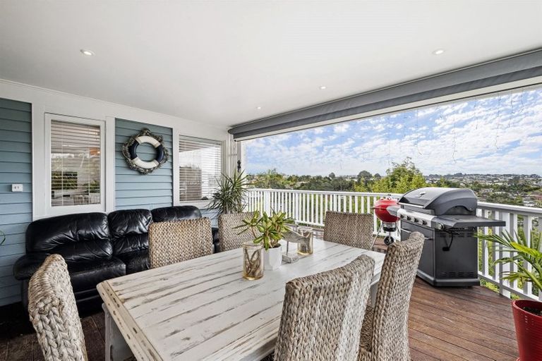 Photo of property in 143 Browns Bay Road, Browns Bay, Auckland, 0630