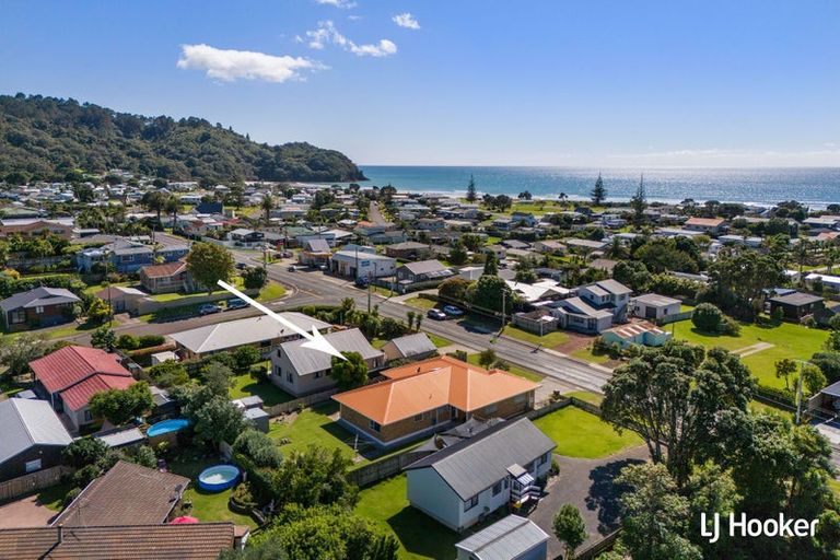 Photo of property in 87 Beach Road, Waihi Beach, 3611