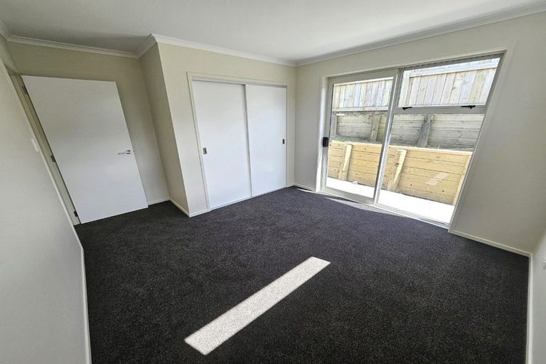 Photo of property in 27 Hammick Crescent, Pyes Pa, 3112