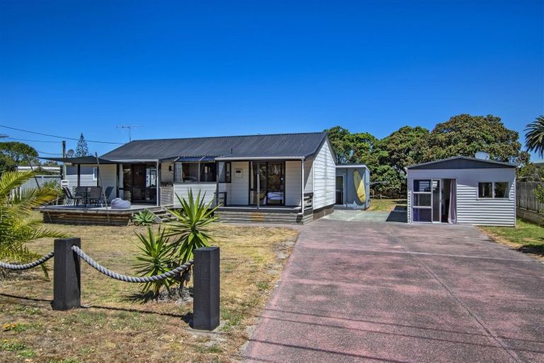 Photo of property in 52 Bream Bay Drive, Ruakaka, 0116