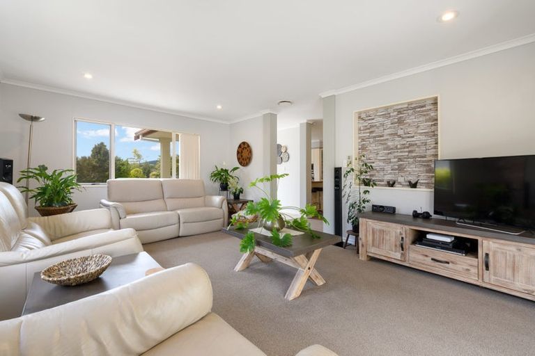 Photo of property in 4 Kestrel Avenue, Welcome Bay, Tauranga, 3112