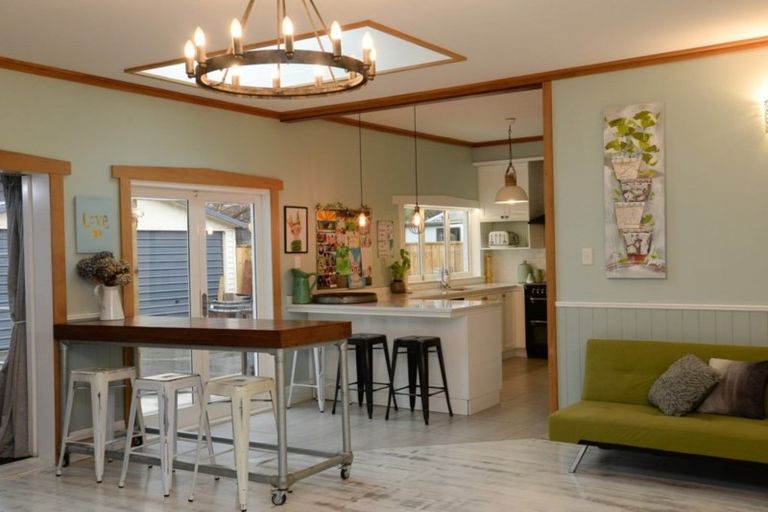 Photo of property in 15 Te Mome Road, Alicetown, Lower Hutt, 5010