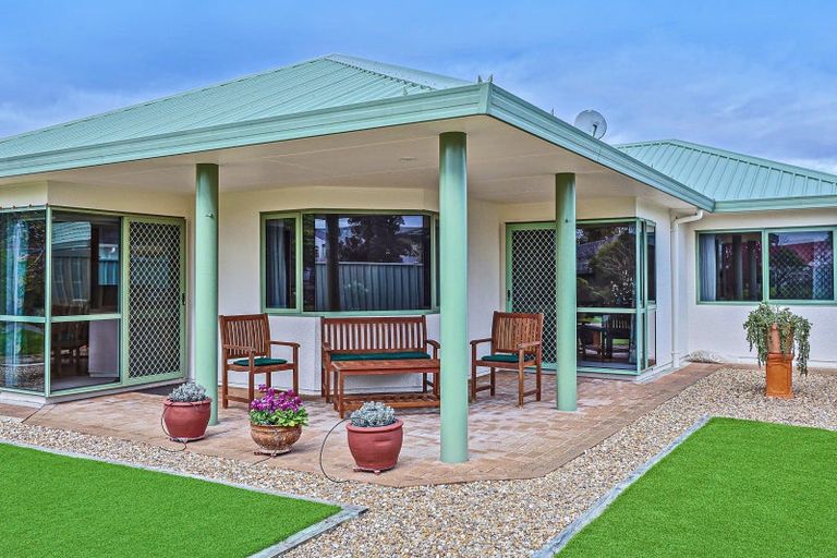 Photo of property in 24a Kensington Drive, Taradale, Napier, 4112
