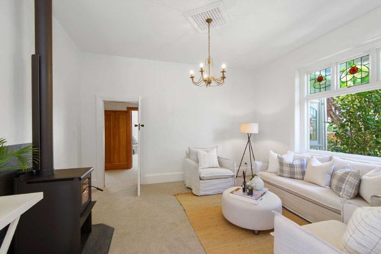 Photo of property in 124 Edward Avenue, Edgeware, Christchurch, 8013