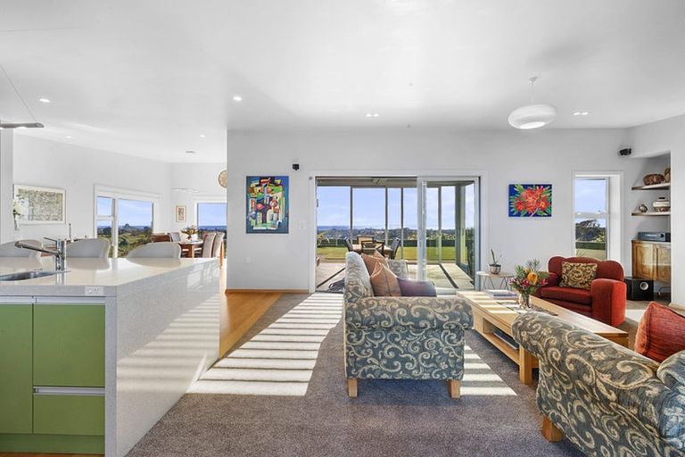 Photo of property in 62 Atkinson Road, Hurworth, New Plymouth, 4371