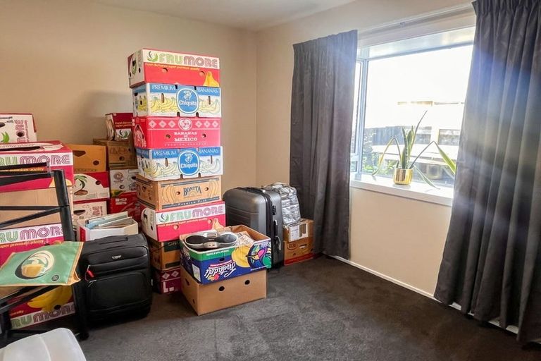 Photo of property in 2/29 Kuaka Crescent, Bromley, Christchurch, 8062