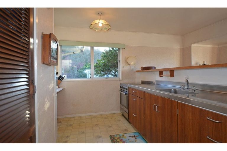 Photo of property in 27 Hinemotu Avenue, Kawerau, 3127