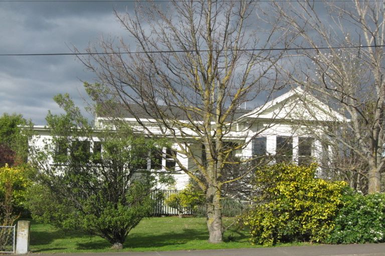 Photo of property in 17 Porangahau Road, Waipukurau, 4200