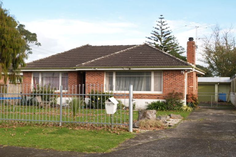Photo of property in 82 Hallberry Road, Mangere East, Auckland, 2024