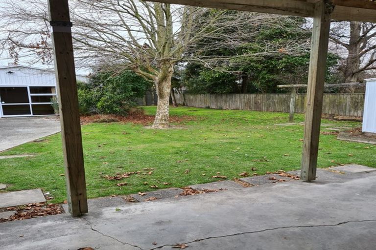 Photo of property in 35 Thomson Street, West End, Palmerston North, 4412