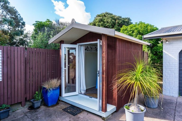 Photo of property in 11 Kelly Street, Baylys Beach, Dargaville, 0377