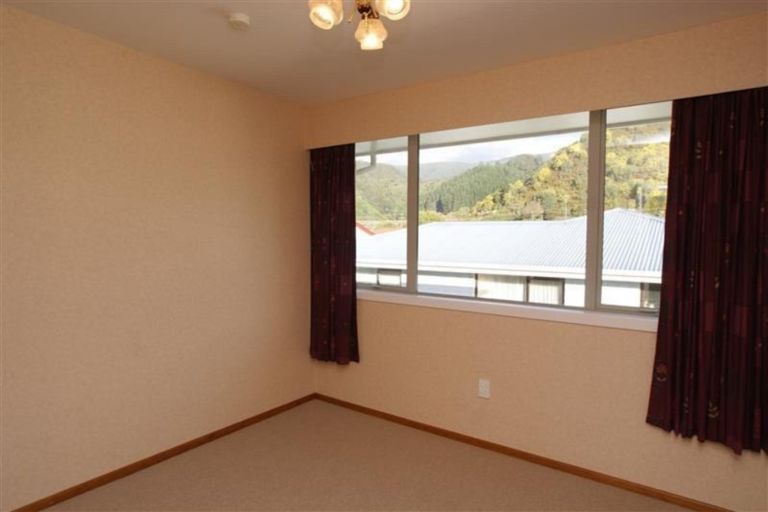 Photo of property in 20a Nelson Square, Picton, 7220