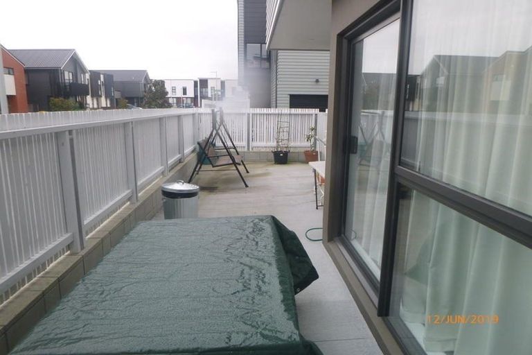 Photo of property in 11 Tuatua Road, Hobsonville, Auckland, 0616