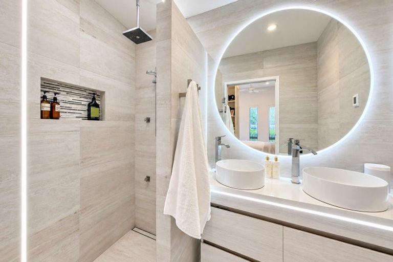 Photo of property in 120 Aickin Road, Whangamata, 3620