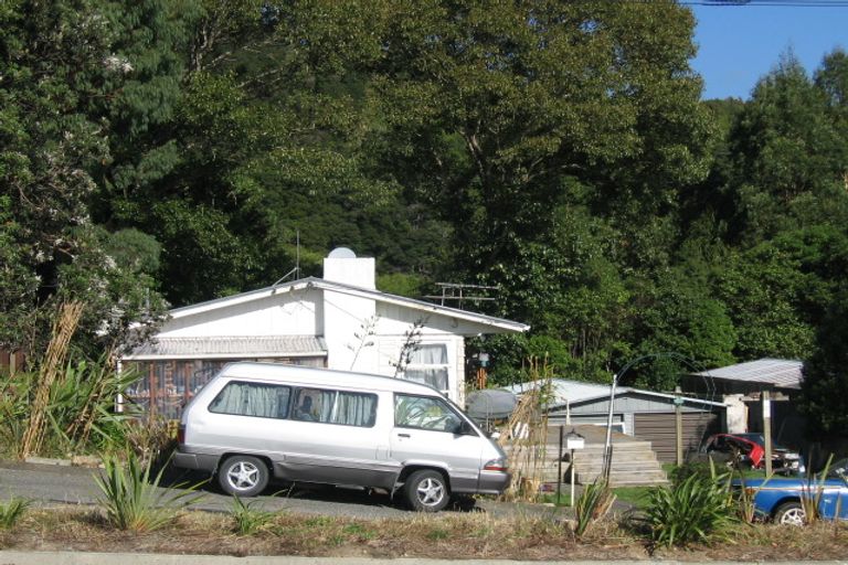 Photo of property in 674 Main Road North, Te Marua, Upper Hutt, 5018