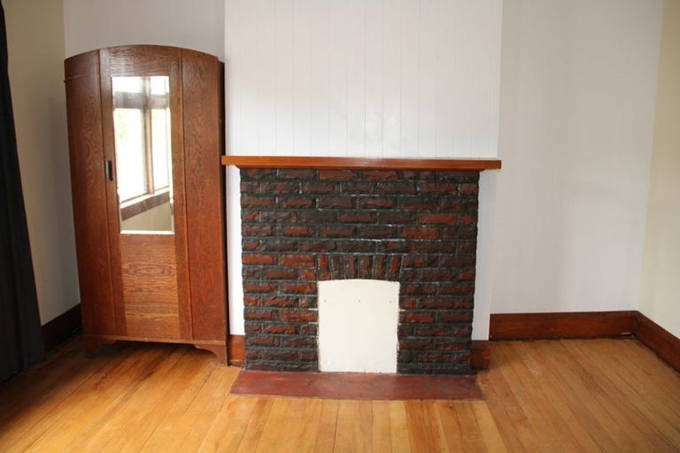 Photo of property in 19 Orawia Road, Tuatapere, 9620