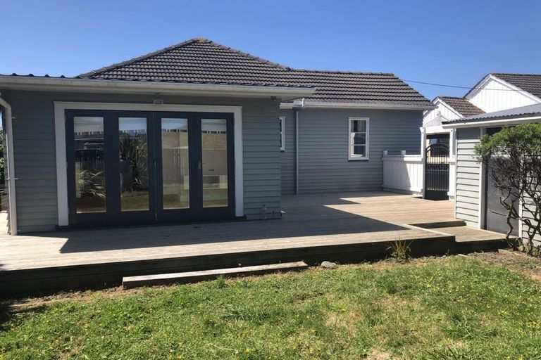 Photo of property in 4 Nile Street, Waterloo, Lower Hutt, 5011