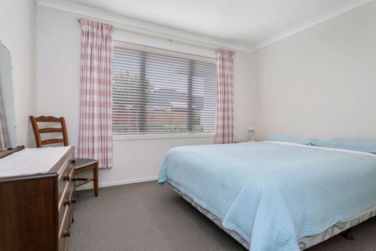 Photo of property in 26 Norfolk Drive, Cambridge, 3434