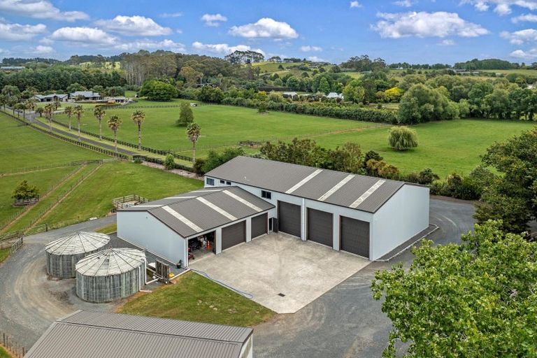 Photo of property in 945 Kahikatea Flat Road, Waitoki, Kaukapakapa, 0871