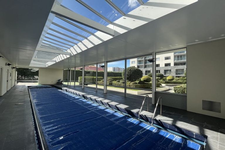 Photo of property in Sanctum Apartment, 10 Ebor Street, Te Aro, Wellington, 6011