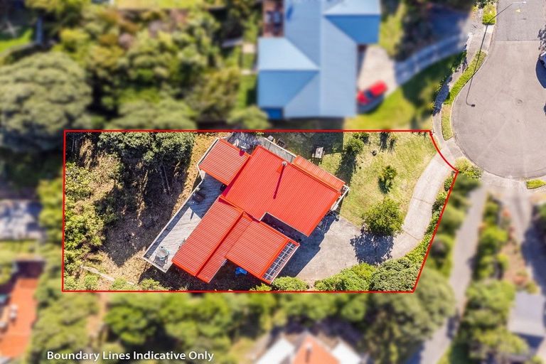 Photo of property in 16 Frances Street, Waikanae Beach, Waikanae, 5036