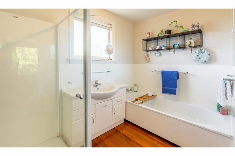 Photo of property in 12 Geddis Street, Rangiora, 7400