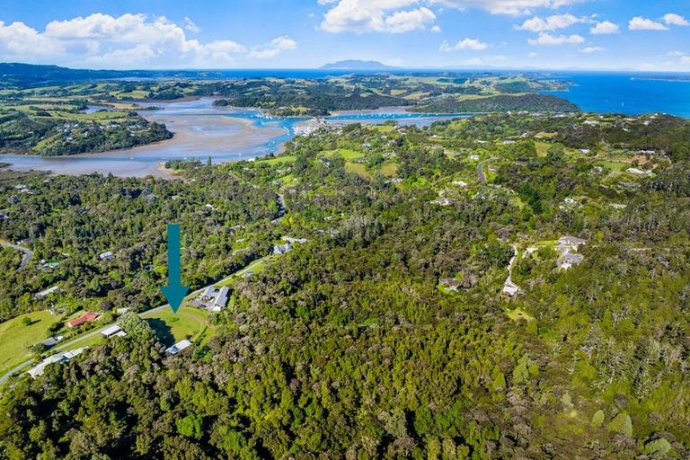 Photo of property in 17 Mahurangi East Road, Snells Beach, 0982