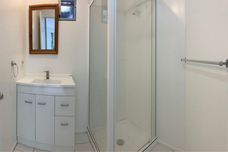 Photo of property in 3 Idesia Place, Totara Heights, Auckland, 2105