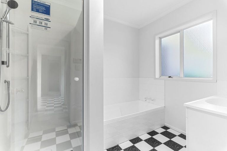 Photo of property in 12 Davies Road, Hurdon, New Plymouth, 4310