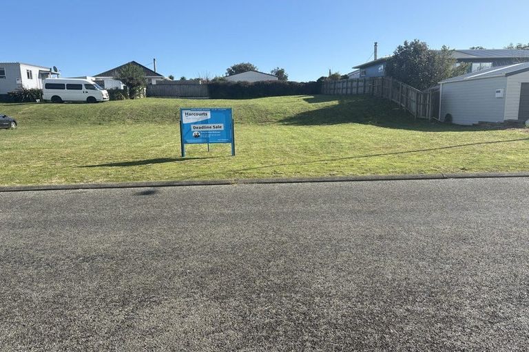 Photo of property in 61 Gawler Street, Te Horo Beach, Otaki, 5581