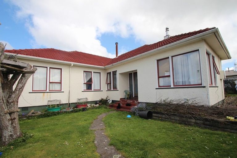 Photo of property in 21 Miranda Street, Stratford, 4332