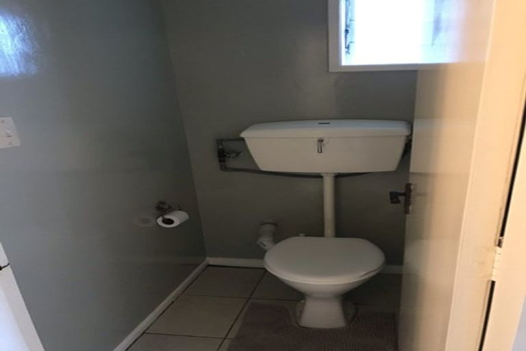 Photo of property in 64 Rama Crescent, Khandallah, Wellington, 6035