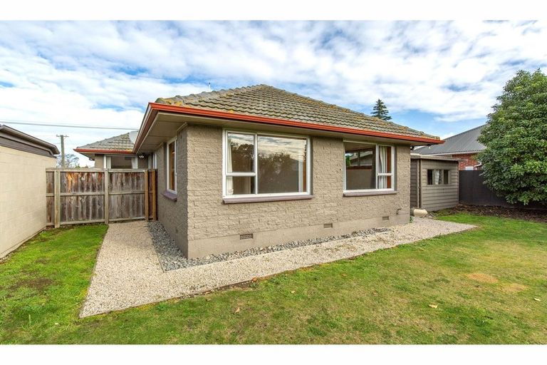 Photo of property in 32 Bentley Street, Russley, Christchurch, 8042