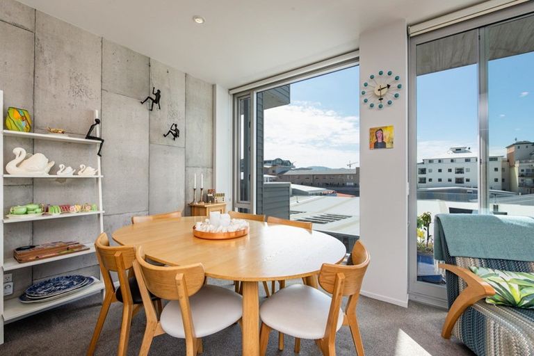 Photo of property in Trinity Apartments, 402/19 College Street, Te Aro, Wellington, 6011