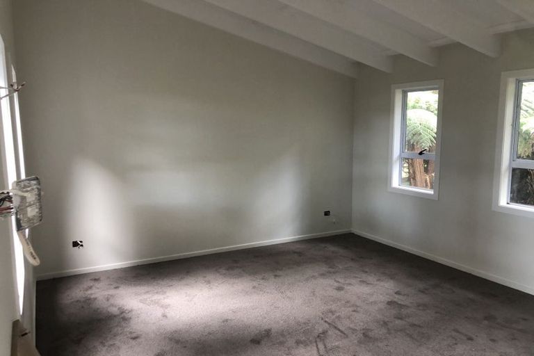 Photo of property in 30 Darcy Place, Massey, Auckland, 0614