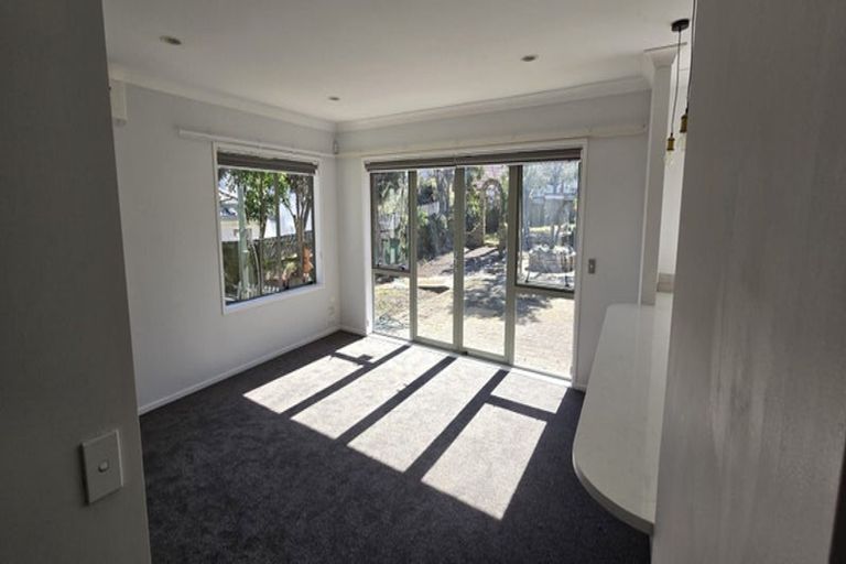 Photo of property in 755 Chapel Road, Dannemora, Auckland, 2016