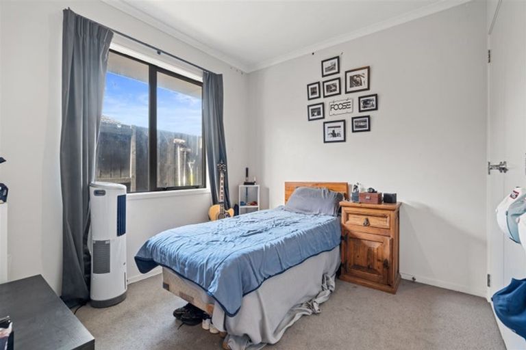 Photo of property in 18 Butterworth Crescent, Papamoa Beach, Papamoa, 3118