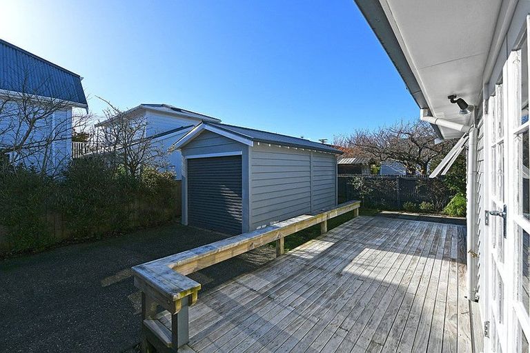 Photo of property in 24 Fitzherbert Street, Alicetown, Lower Hutt, 5010