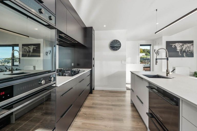 Photo of property in 21 Coprosma Crescent, Waipahihi, Taupo, 3330