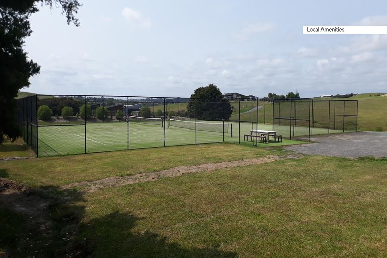 Photo of property in 44 Robert Hastie Drive, Mangawhai, 0573