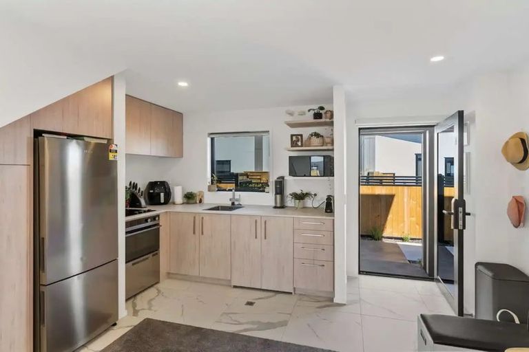 Photo of property in 14/232 Marine Parade, New Brighton, Christchurch, 8061